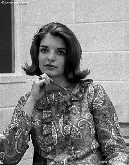 1966_5-12_Candy_Folk_1